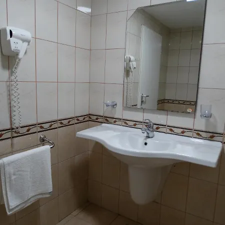 Queen Nelly Szálloda Primorszko