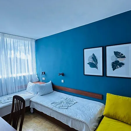 Hotel Queen Nelly 4*