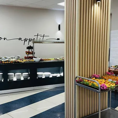 Szálloda Queen Nelly 4*