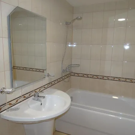 Ξενοδοχείο Queen Nelly Πριμόρσκο