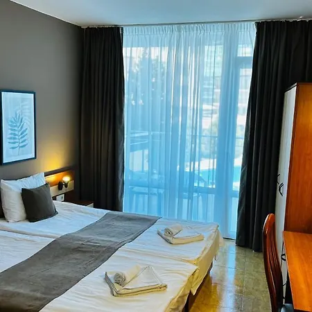 호텔 Queen Nelly