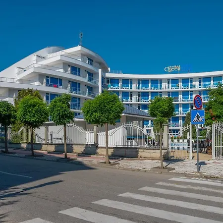 Queen Nelly 4* Πριμόρσκο