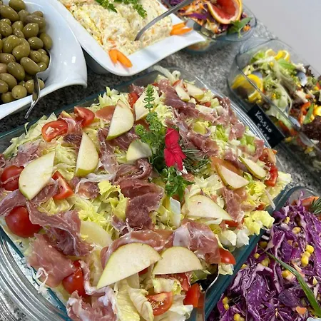 Queen Nelly Πριμόρσκο