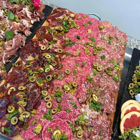 Queen Nelly Ξενοδοχείο Πριμόρσκο