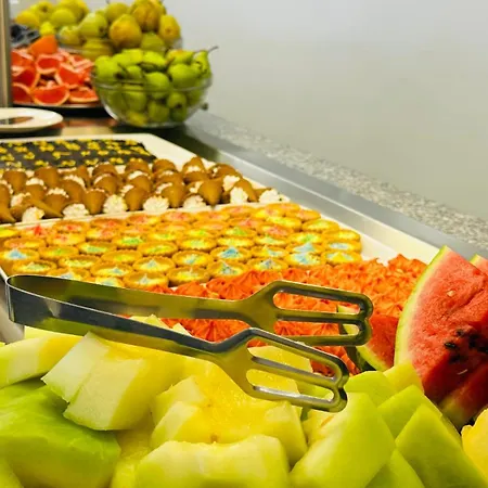 Ξενοδοχείο Queen Nelly 4*