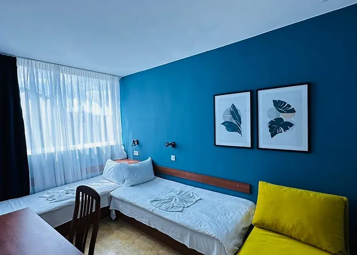 Hotel Queen Nelly 4*