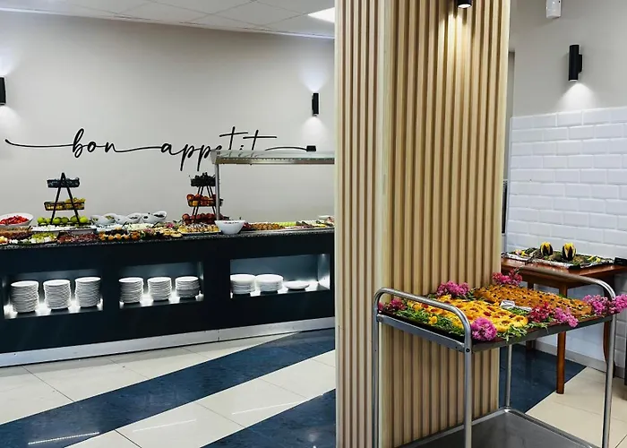 Hotel Queen Nelly 4*